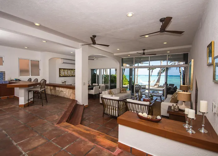 Beachfront With Private Staff In Gated Community Pousada Akumal