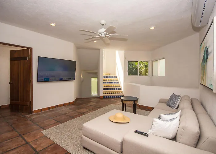Pousada Beachfront With Private Staff In Gated Community
