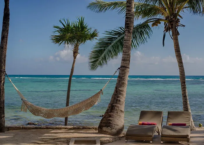 Beachfront With Private Staff In Gated Community Pousada Akumal